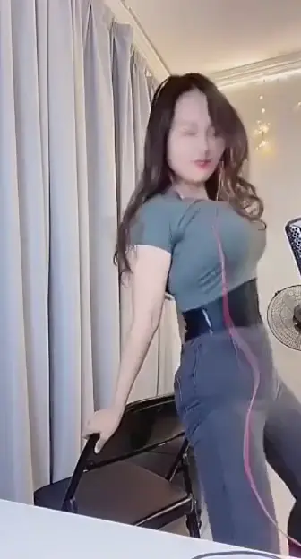 #抖音騷牌 #直播閃現 #走光露點