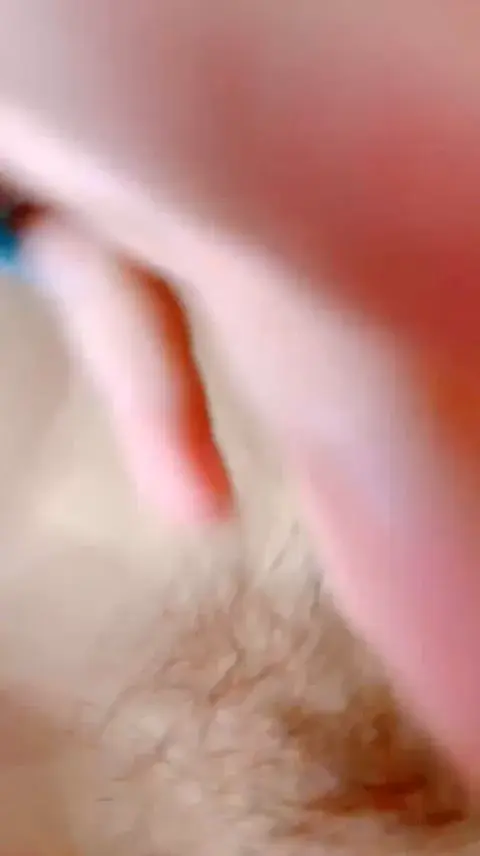 #維尼熊寶貝  稀疏毛毛逼，慢慢插出白漿