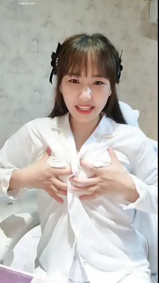 小奶貓：櫻桃小硬糖