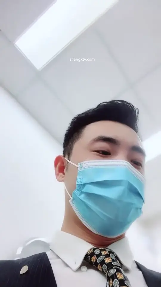 佛山院子售楼部经理光天化日潜规则小姐姐