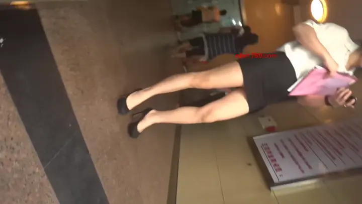 街拍抄底