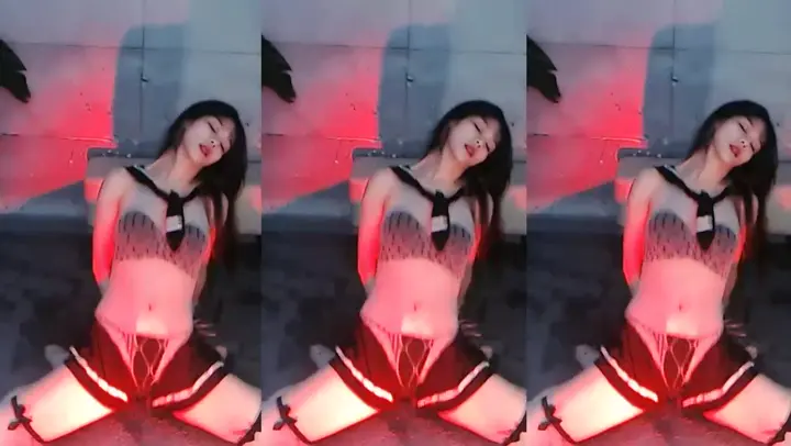 #福利 超美女神 落轩 私拍定制 丁字裤抖臀超翘小PP