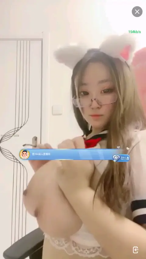 巨乳K罩杯 二次元狂热少女