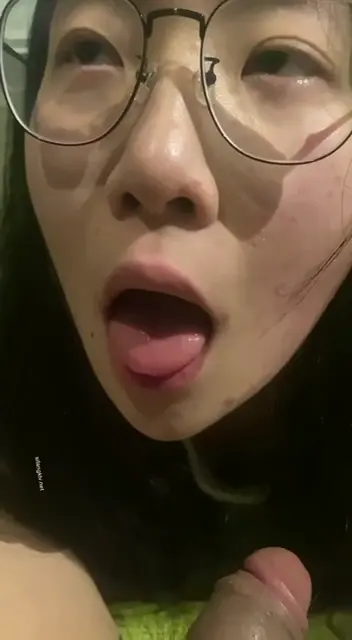 #眼镜妹 #丝袜 #吞精