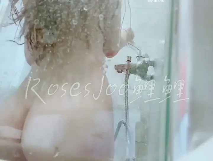 #反差婊 #RosesJoo 完美露臉SS級魔鬼身材終極美穴上流明星級反差婊【RosesJoo】私拍金主的玩物戶外露出雙飛調教