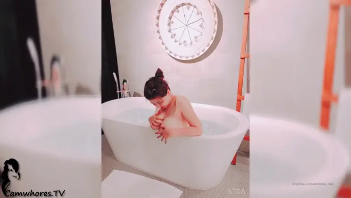 #OnlyFans 萬人線上關注的極品乳神【沖田杏梨】私拍 豪乳大肥臀