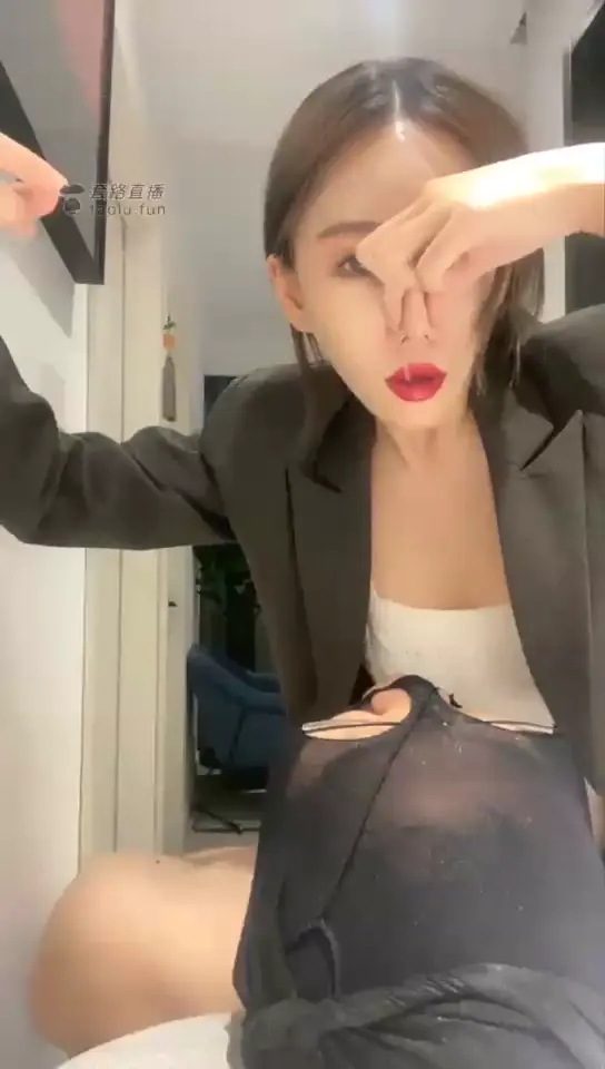 #套路直播 #伊茜 #伊茜S #調教男M