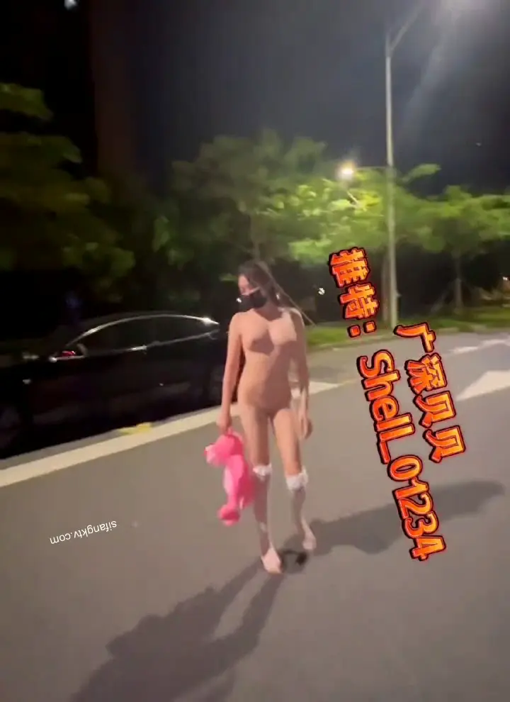 #極品女神 #貝貝 #廣深貝貝 極品在校學生女神『貝貝』和閨蜜被金主爸爸雙飛性愛私拍 極品JK蘿莉界的天花板