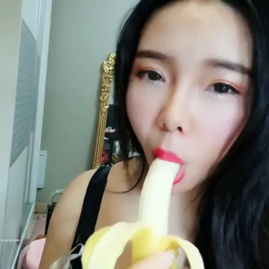 【網紅系列】大乳肥臀網紅 王心心、生如夏花 收費大尺度福利合集