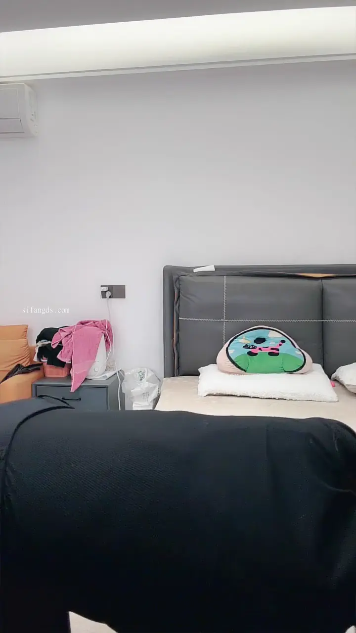 #睡不醒的小美