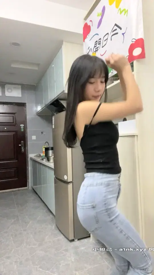極品顏值可愛小女生 #楊蔥蔥有超能力 超長黃瓜插B自慰噴