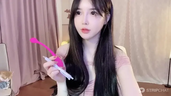 平臺: stripchat 主播:DeepEggs