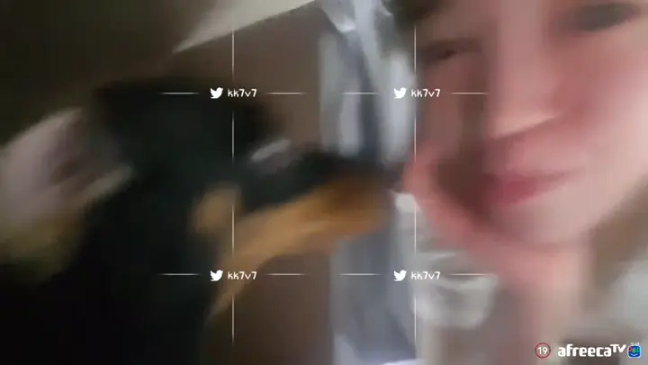 【韓國AfreecaTV直播走光閃現錄屏】