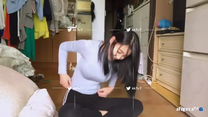 【韓國AfreecaTV直播走光閃現錄屏】