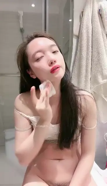 #录播 #R18 #萌叽叽 萌叽叽 - 新人下海!美女全裸不遮不挡格外诱人